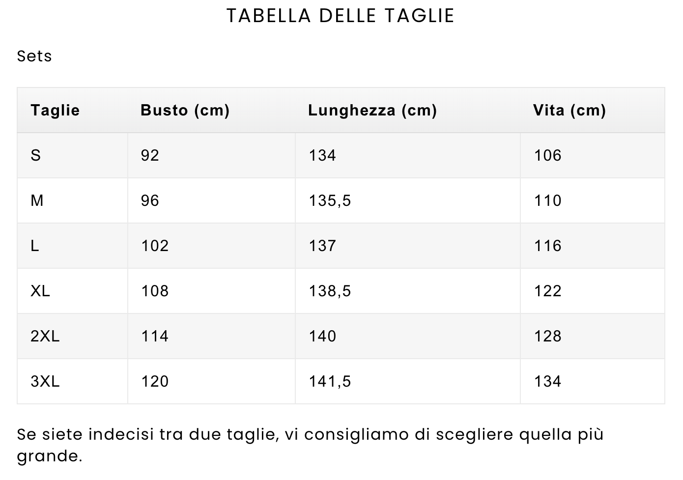 COMPLETO CON MANICHE A PIPISTRELLO E PANTALONI AMPI